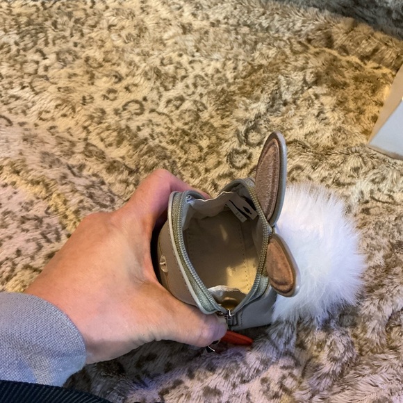 Kate Spade Light Gray Novelty Bunny Coin Pouch. Absolutely stunning 🤩 NWTOs - Picture 4 of 4